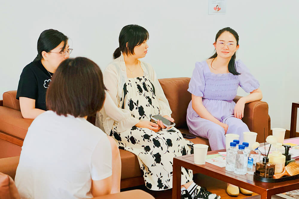 集團(tuán)媽咪暖心小屋孕期茶話(huà)會(huì)